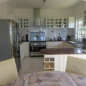 Tropical Garden Self Catering Ferienhaus